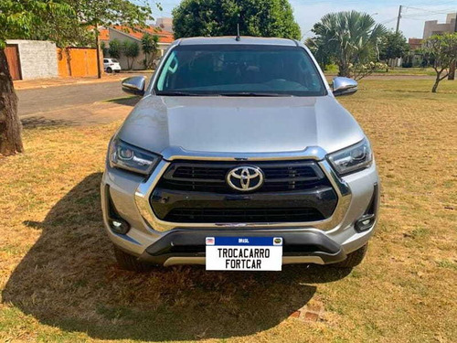 Imagem 2 de 9 de Toyota Hilux Cd 4x2 Srv 2.7 16v 2021