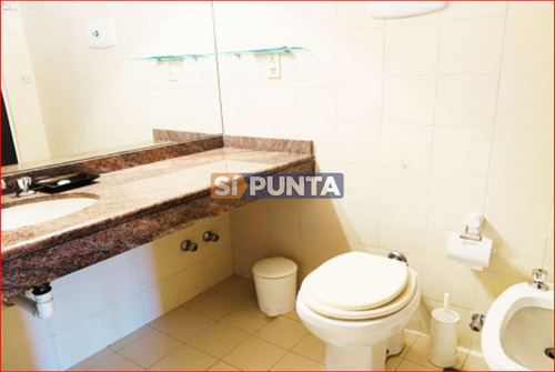 Imagen 13 de 19 de Apartamento En Alquiler Anual