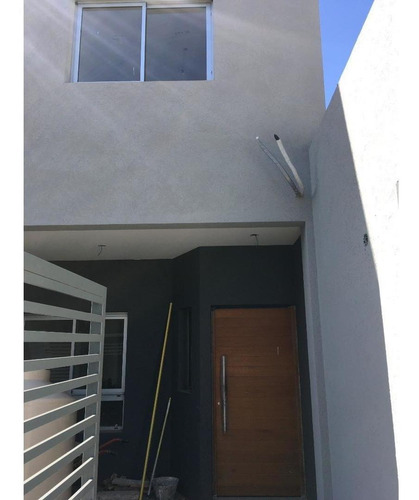 Imagen 6 de 28 de Modernos Duplex De Categoría A Estrenar En 2 Plantas Con 3 D