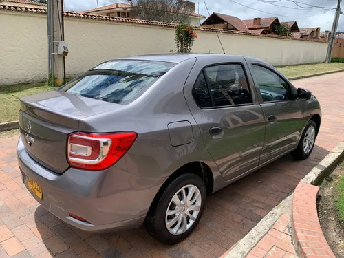 Renault Logan 1.6 Authentique / Life