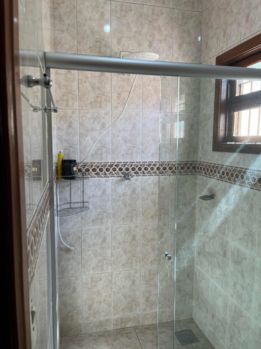 Casa Linda Com 3 Quartos E 2 Banheiros