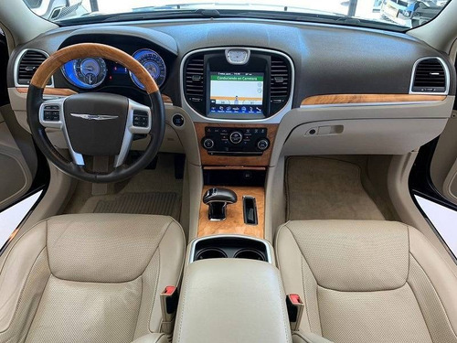 Imagem 5 de 7 de Chrysler 300 C 3.6 V6 Gasolina Automático