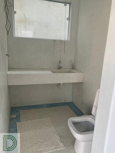 Imagem 7 de 15 de Vende-se Sobrado, Muito Bem Localizado, Está Sendo Reformado. - Di27012