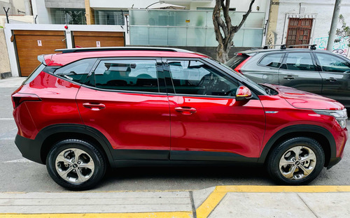Kia Seltos One 1.6, 2023, Rojo Intenso,, Secuencial, Dual,