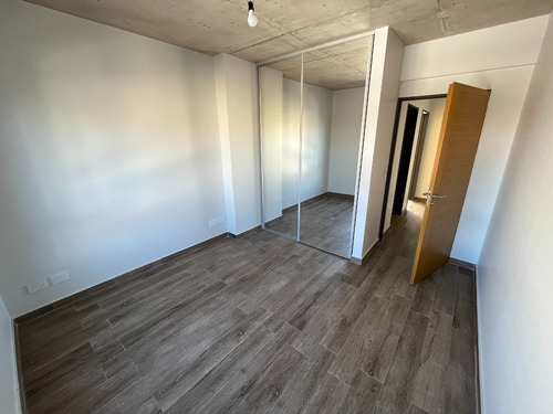 Imagen 27 de 30 de Duplex 3 Amb A Estrenar Con Patio Y Parrilla