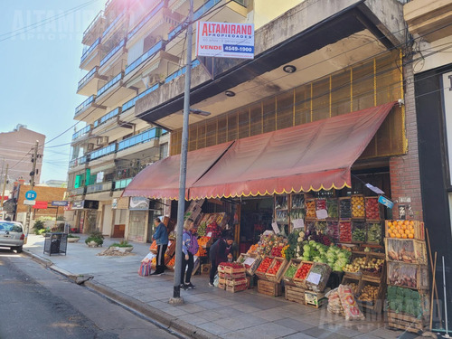 Amplio Local Supermercado - Villa Ballester Calle Alvear