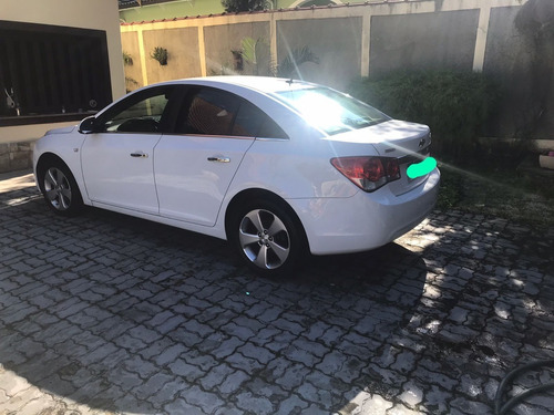 Imagem 2 de 8 de Cruze Sedan Lt 1.8 2014