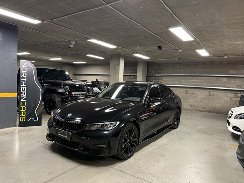 BMW Serie 3 3.0 330i Sedan Sport Line 252cv