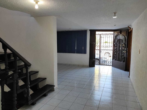 Imagen 3 de 14 de Casa En Venta En Tejeda 4 Rec 3 Est Oportunidad