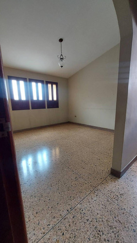 Imagen 8 de 14 de 171882 Anthony M 0424-4338703 Alquiler Casa Local La Viña