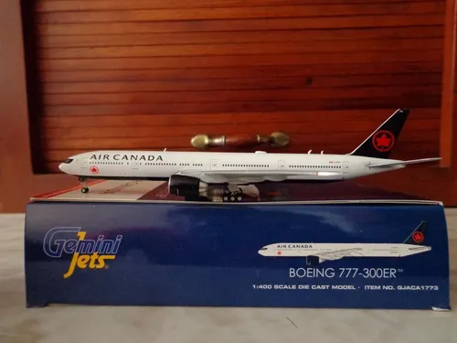 Avion Boeing 777-300er De Air Canada C-fitu En Escala 1:400