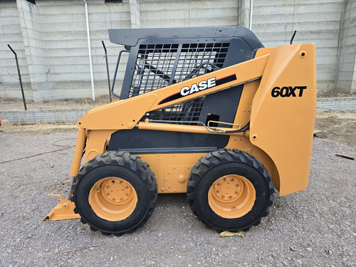 Minicargador Case 60xt Año 2006 Con Auxiliar Para Aditamento