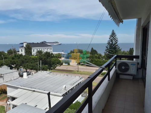 Apto. De 1 Dormitorio Frente A Playa Mansa Con Terraza Con Vista Al Mar. Cochera En Subsuelo. - Ref : Eqp1824