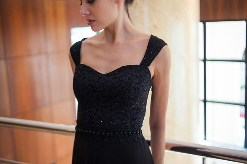 Imagem 4 de 4 de Vestido Formatura Madrinha Festa Longo Renda E Crepe