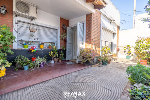 Venta Casa-ph Corrientes 900- Tiro Federal