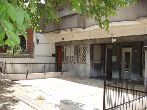 Venta De Local Comercial ,oficina O Vivienda En Buceo!!