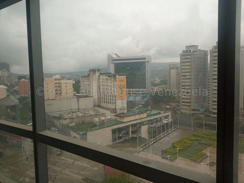 Oficina Comercial En Alquiler Mls #24-5774