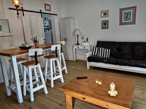 Imagen 13 de 17 de Cabaña Cercana Al Lago; Equipada Para 5 Personas; Con Aire Acondicionado; Cuenta Con Parrilla; Pérgola; Cochera Y Pelopincho En Un Predio Exclusivo Y Cerrado Alquiler Por Dia; Semana; O Mes .