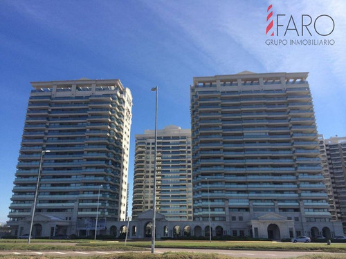 Imagen 21 de 30 de Apartamento En Brava 4 Dormitorios 4 Baños, Garage - Punta Del Este Brava