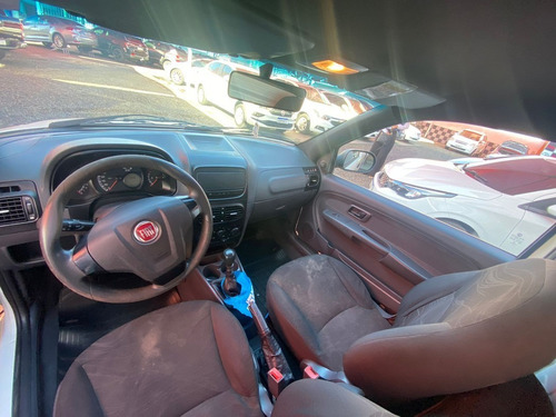 Imagem 9 de 9 de Fiat Strada 1.4 Mpi Hard Working Cs 8v 2019