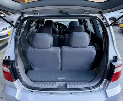 Kia Carens 2.0 Lx 7 Cool