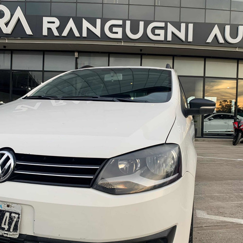 Imagen 7 de 10 de Volkswagen Suran 2013 1.6 Trendline