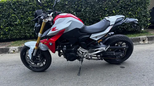F900r 2021