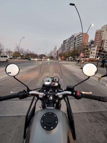 Imagen 12 de 17 de Royal Enfield Himalayan