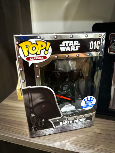 Funko Pop Classics Darth Vader Star Wars Exclusive