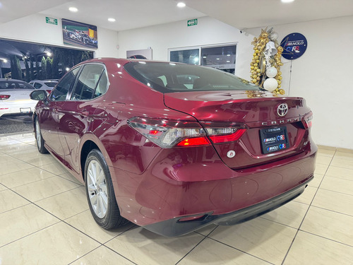 Toyota Camry 2.5 Le At