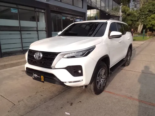 Toyota Fortuner 2.8 At Diesel - 2023