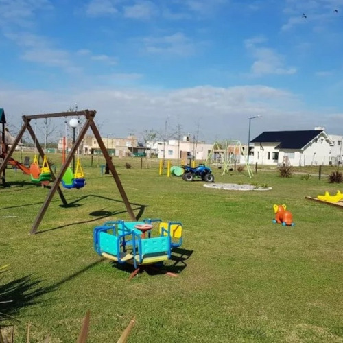 Vendo Terreno De 360mts2 En Barrio Privado Laguna Azul.