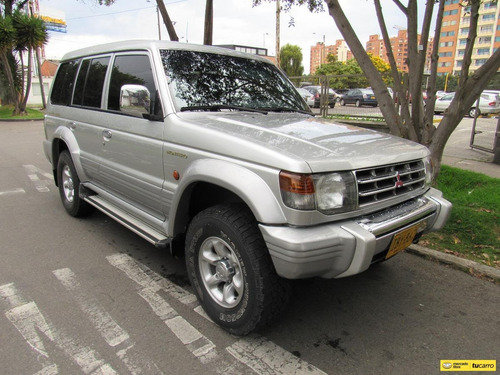 Imagen 21 de 25 de Mitsubishi Montero 3.0 V13 4x4