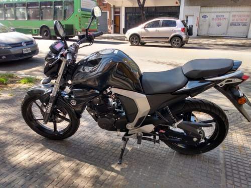 Imagen 2 de 6 de Yamaha Fz16 2022 960km Servicio Yamaha Permuto Oldcars