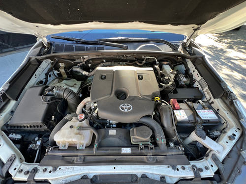 Toyota Hilux Pick-Up 2.8 Cd Srv 204Cv 4X4 At