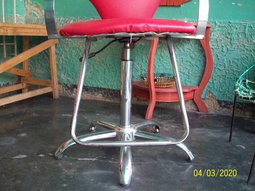 Silla Para Barberia/peluqueria Giratoria.