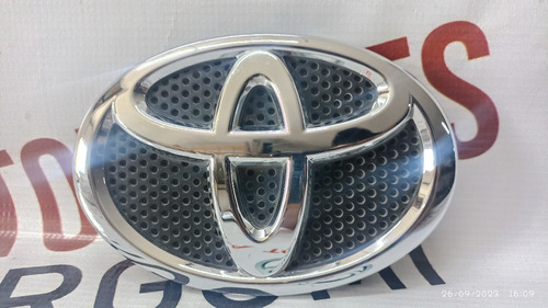 Logo De Parrilla Rav4 16-19 Detalle Rayones Emblema #3