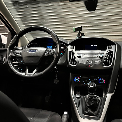 Ford Focus III 2.0 Se Plus Mt