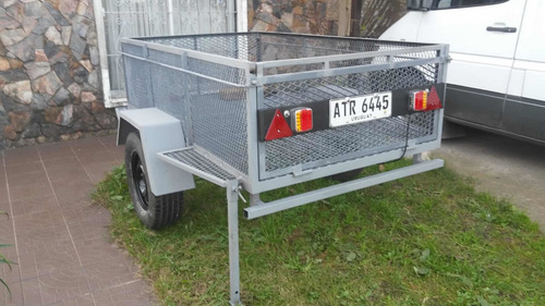 Imagen 3 de 11 de Trailer Con Tapa Y Soporte Para 5 Bicicletas