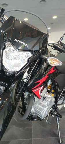 Imagen 4 de 17 de Honda Xr 250 Tornado 0km Modelo 2023 Honda Redbikes