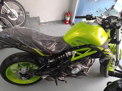 Imagen 15 de 21 de Benelli 302 S