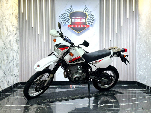 Suzuki Dr 650