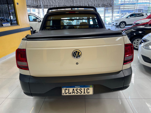 Volkswagen Saveiro 1.6 Robust Cab. Dupla Total Flex 2p