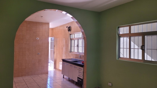 Casa Com 3 Dormitórios, 3 Banheiros, 1 Vaga E 1 Suíte
