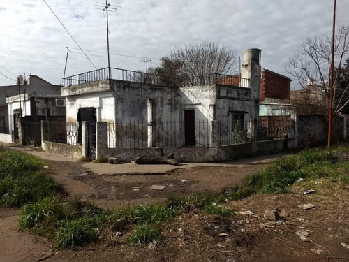 Imagen 2 de 6 de Propiedad En Venta, Lote Esquina Con Casa De Mamposteria