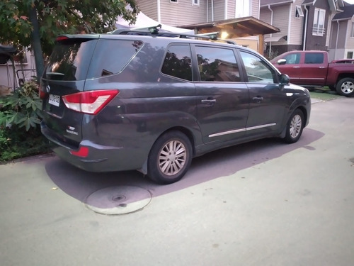 SsangYong Stavic At 4x2