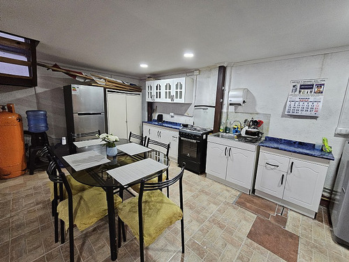 Casa Esquina Con Local Comercial, Comuna De Independencia
