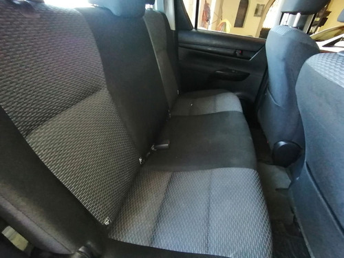 Imagen 13 de 15 de Toyota Hilux 2016 Doble Cabna