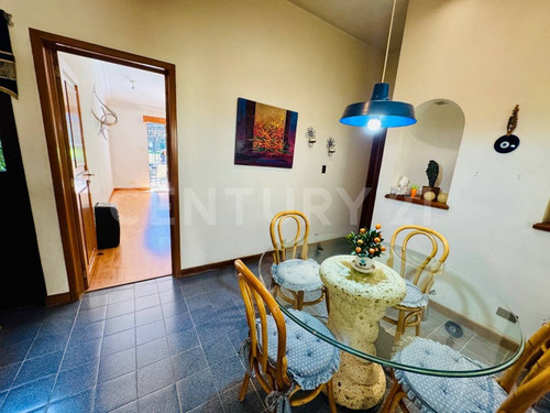 Casa En Venta Club De Golf Las Fuentes Con Jardín Y Amplio Estacionamiento