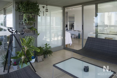 Vende Gran Apartamento En Brava - Punta Del Este De 3 Dormitorios
